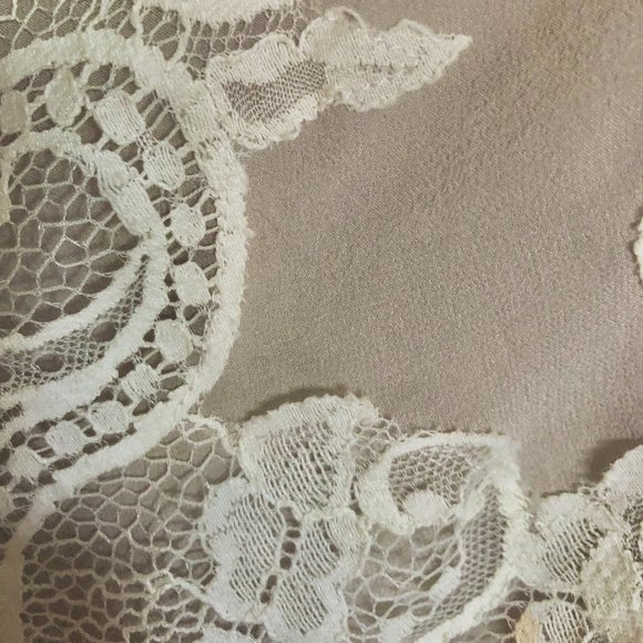 Grey Gold Hawk Blouse - Picture 4 of 4